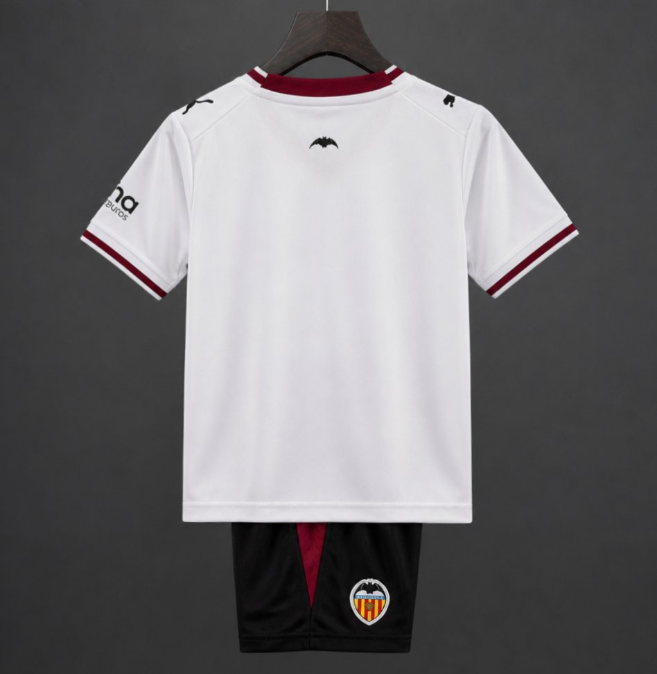 Conjunto Niño Valencia CF Local 26/27